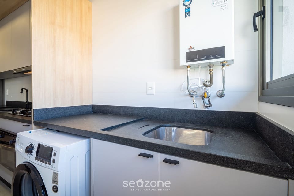 Basic Apartment | Private kitchen | Cookware/dishes/utensils