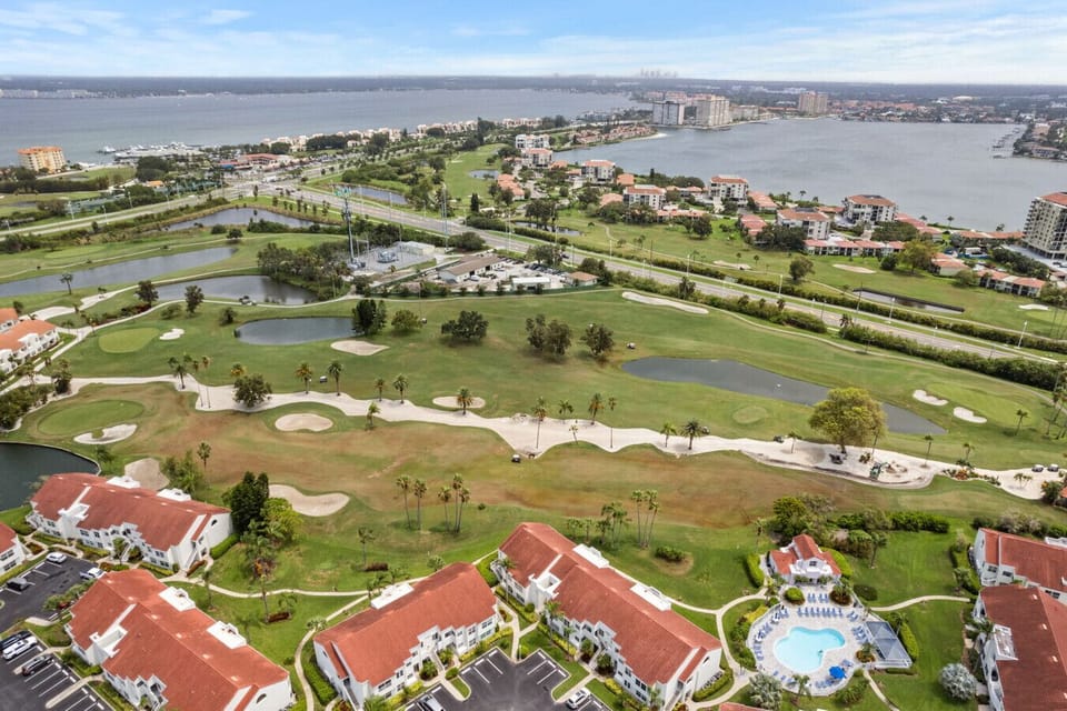 Aerial of Vista Verde East