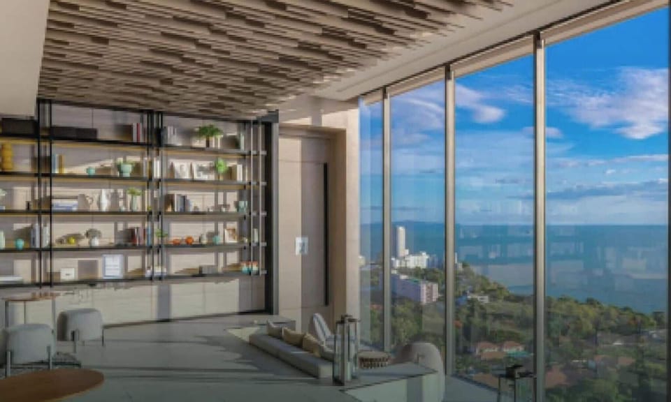 Condo, 1 Bedroom, Accessible, Smoking | Living room