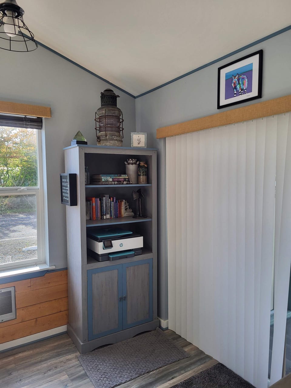 Bookshelf