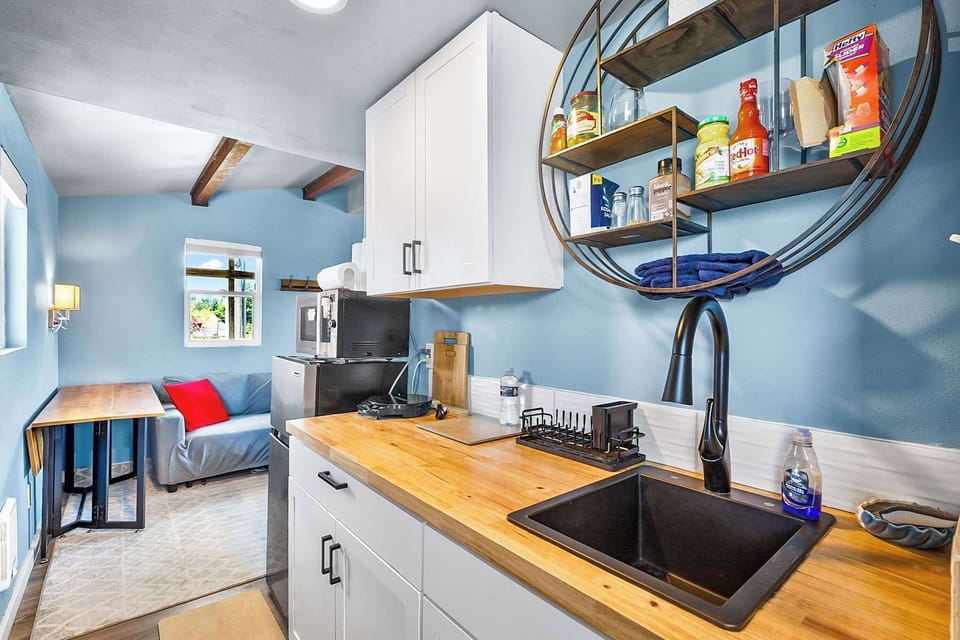 Kitchenette