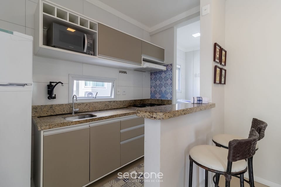 Basic Apartment | Private kitchen | Cookware/dishes/utensils