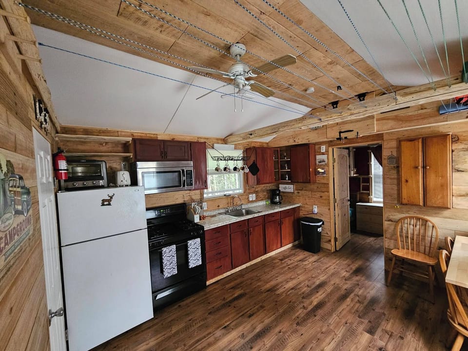 Kitchen and entrance to bedroom 2