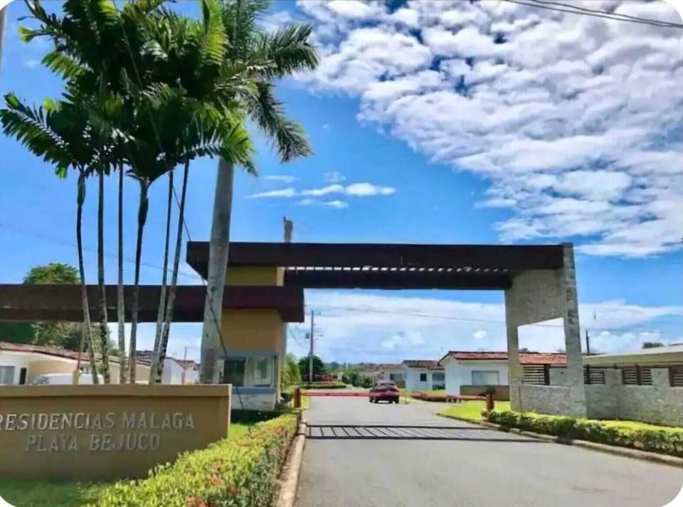 Front Entrance off Ruta 34