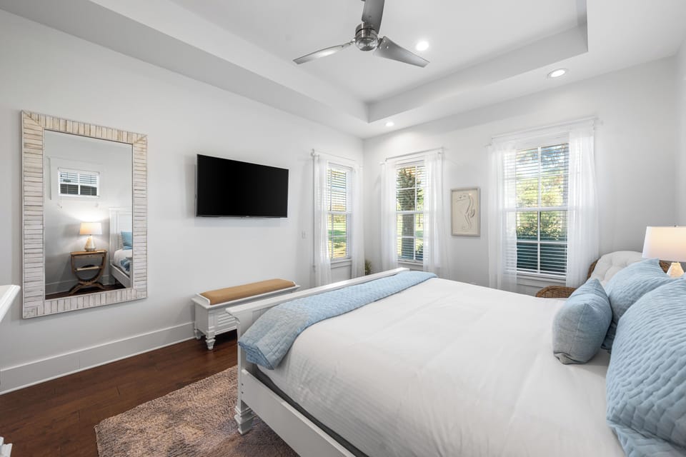 1st fl Master King Suite