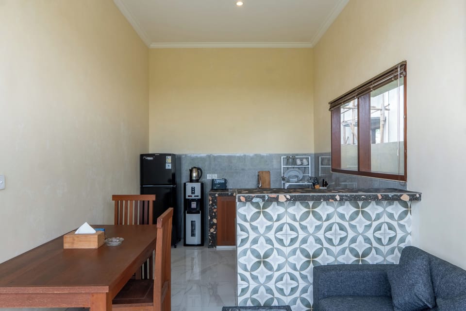 Deluxe Villa | Private kitchen | Electric kettle, cookware/dishes/utensils