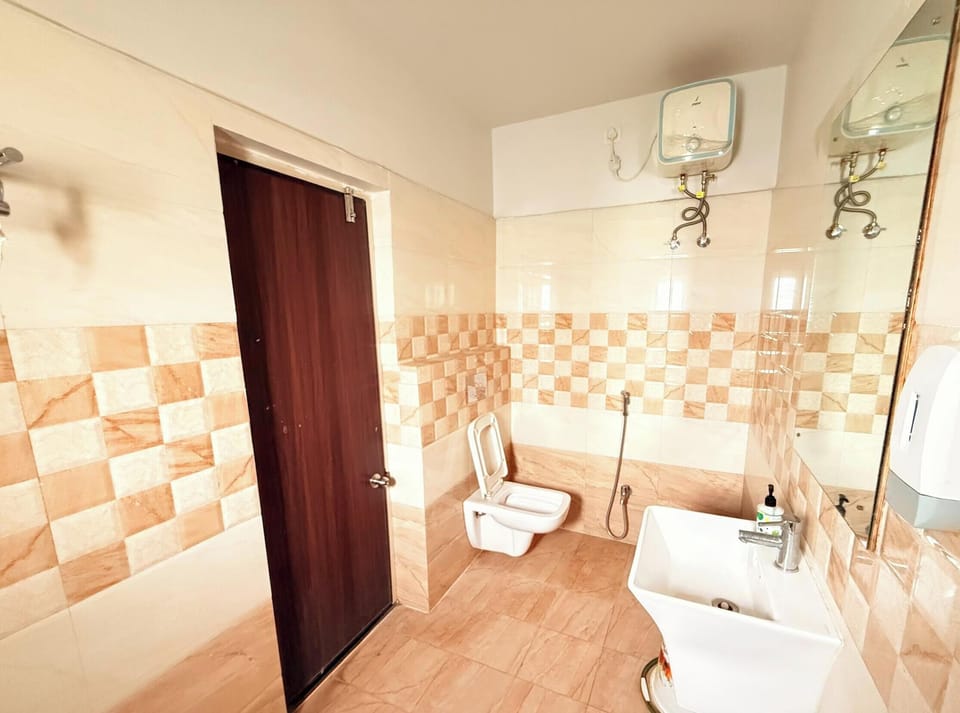 Deluxe Double Room | Bathroom