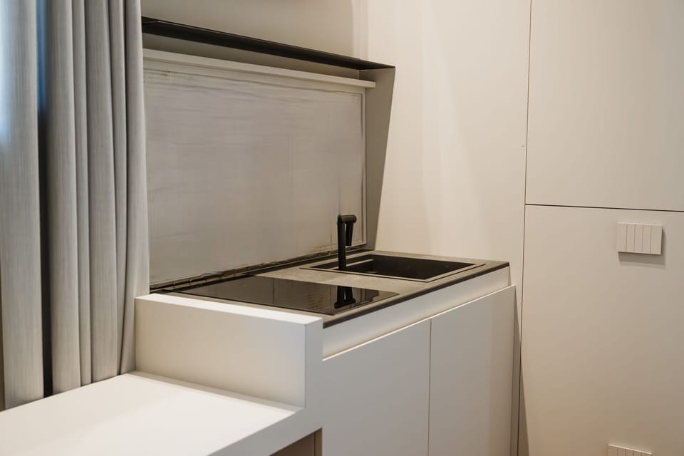 Autumn, Bedroom, Kitchen, Spring, Summer