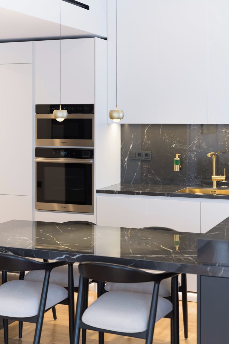 Apartment | Dining room