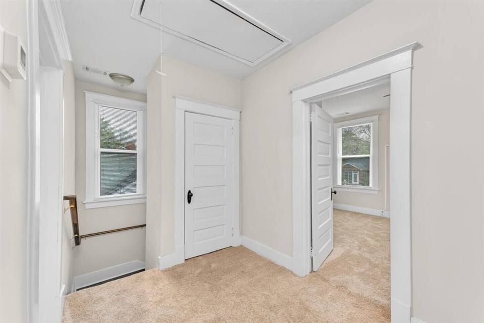 Upstairs Foyer