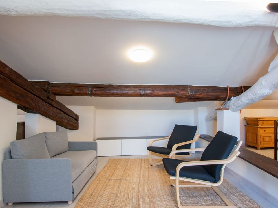 Furniture, Flooring, Interior Design, Wood, Floor, Ceiling, Chair, Room, Lighting, Table