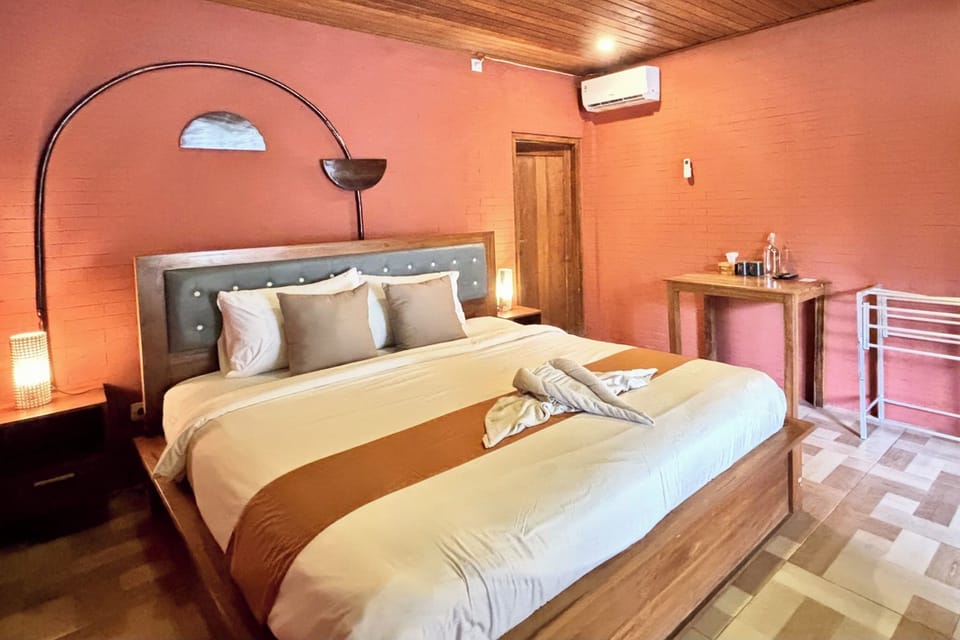 Room, 1 Bedroom | Desk, free WiFi