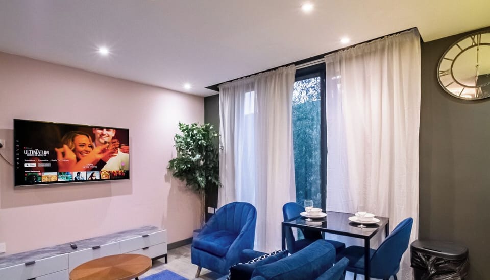 Lounge at Avo Apartments Short Lets & Serviced Accommodation