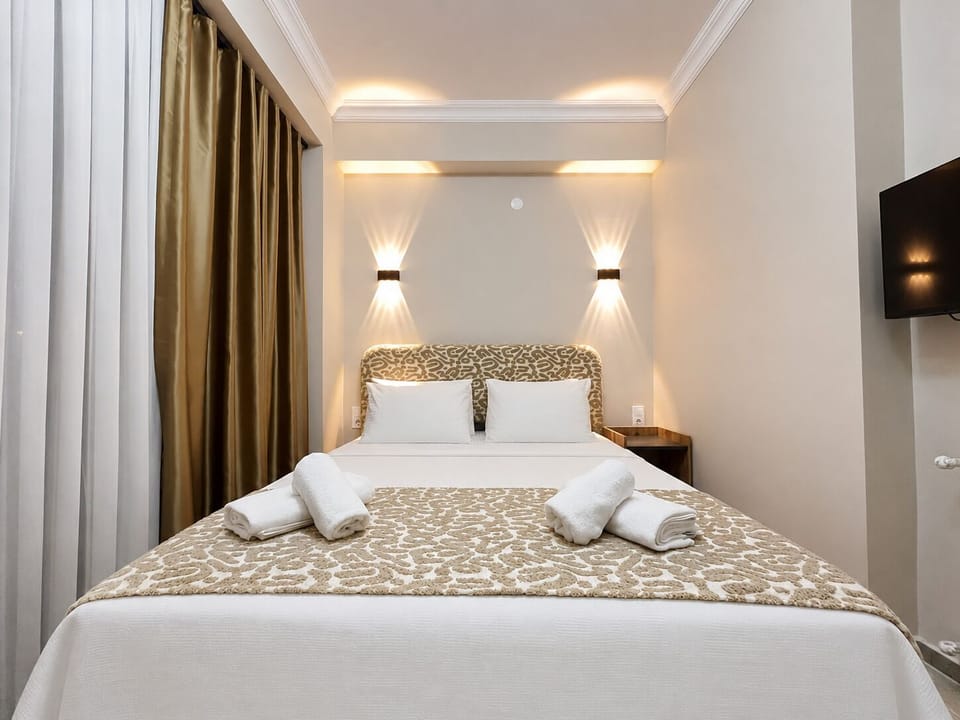 Deluxe Room | Minibar (some free items), WiFi (free), bed sheets