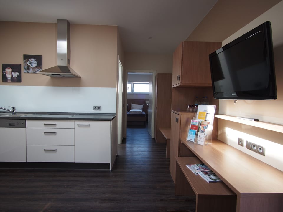 Apartment | In-room safe, blackout drapes, soundproofing, free WiFi