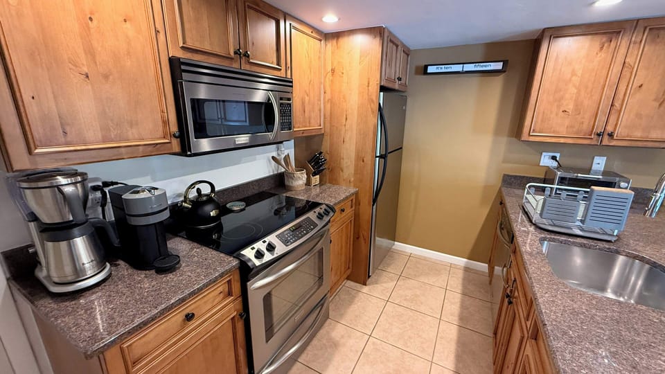 Kitchen Appliances From the Entryway