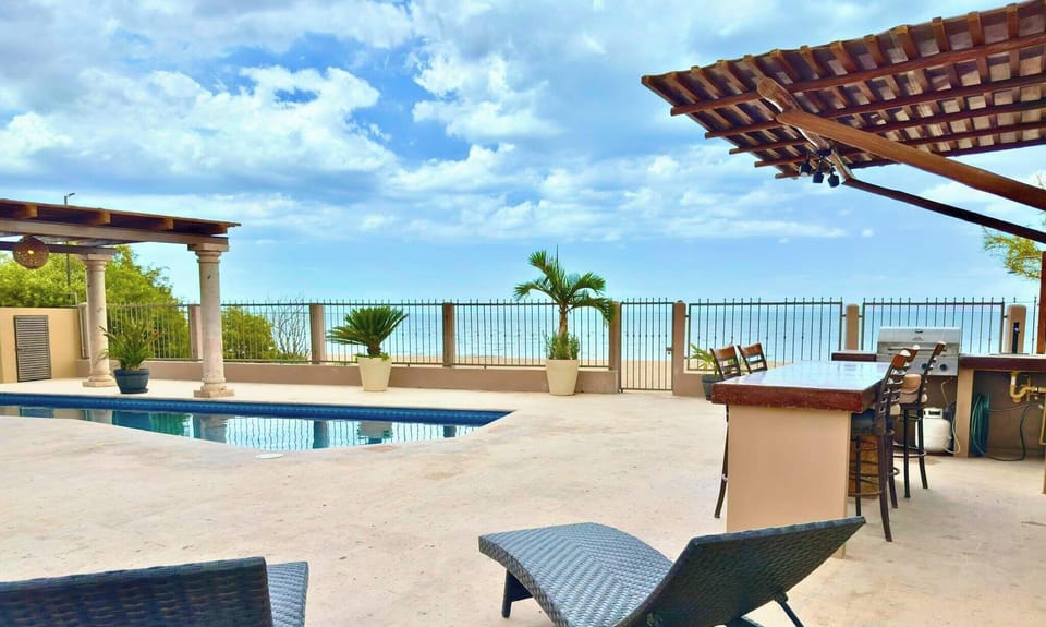 An expansive sunset terrace