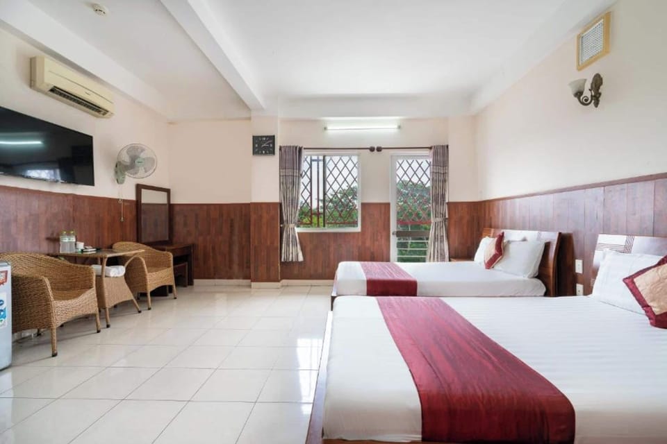 Deluxe Family | Premium bedding, free WiFi, bed sheets