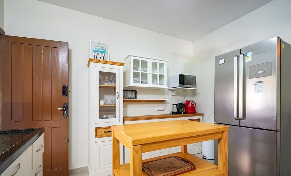 Basic Villa | Private kitchen | Cookware/dishes/utensils