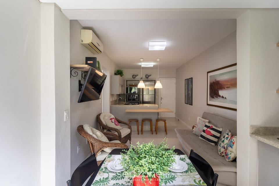 Basic Apartment | Living area
