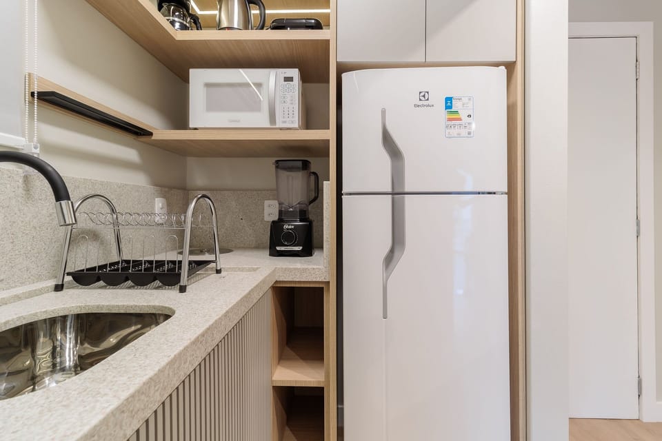 Basic Apartment | Private kitchen | Cookware/dishes/utensils