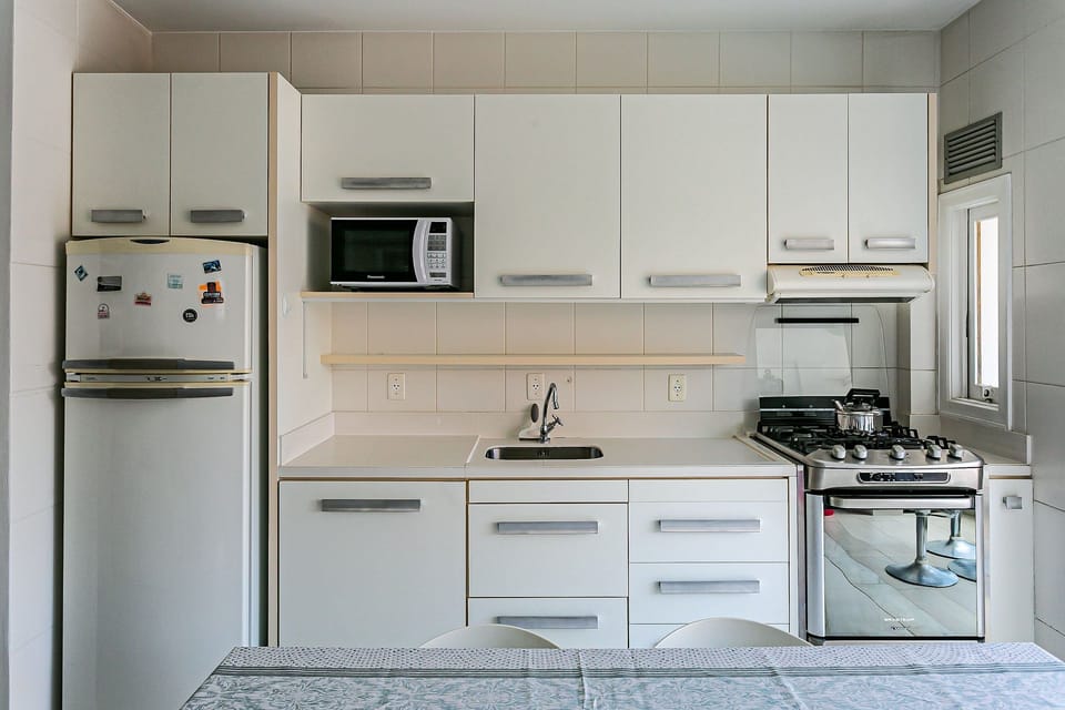 Basic Apartment | Private kitchen | Cookware/dishes/utensils