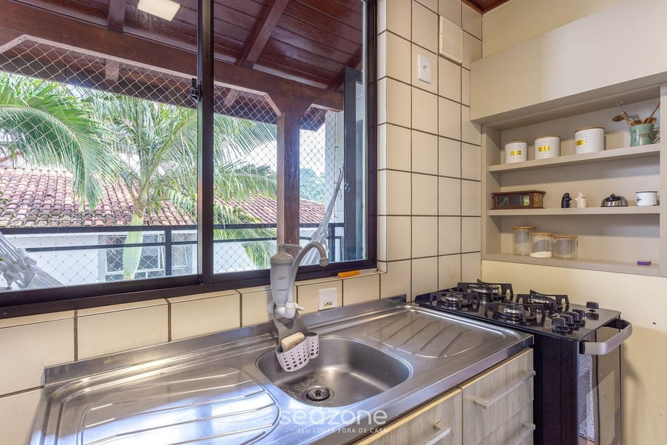 Basic Apartment | Private kitchen | Cookware/dishes/utensils