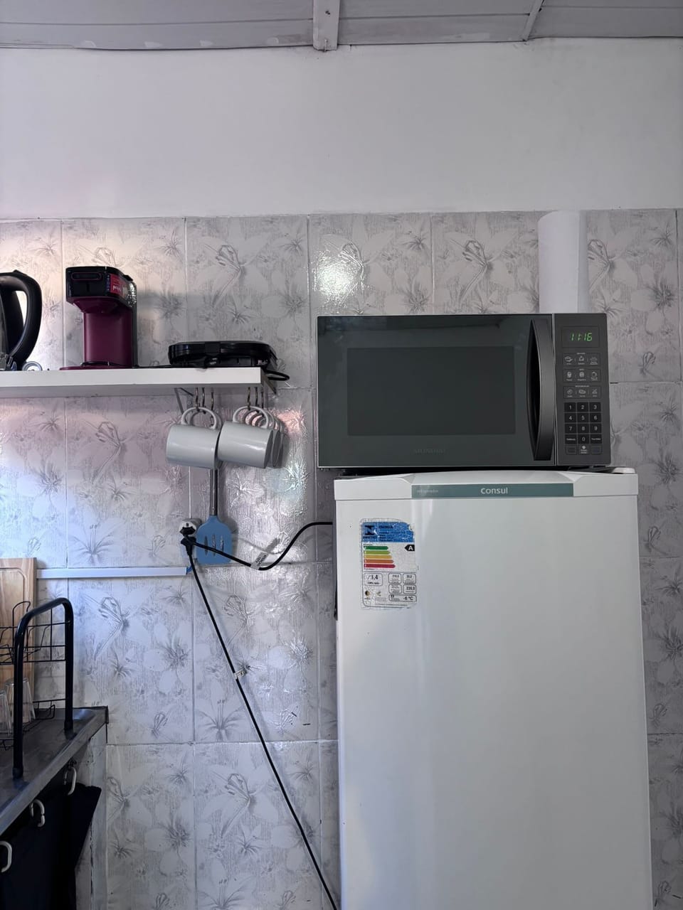 Comfort House, Balcony, Courtyard View | Private kitchen | Microwave, oven, stovetop, cookware/dishes/utensils