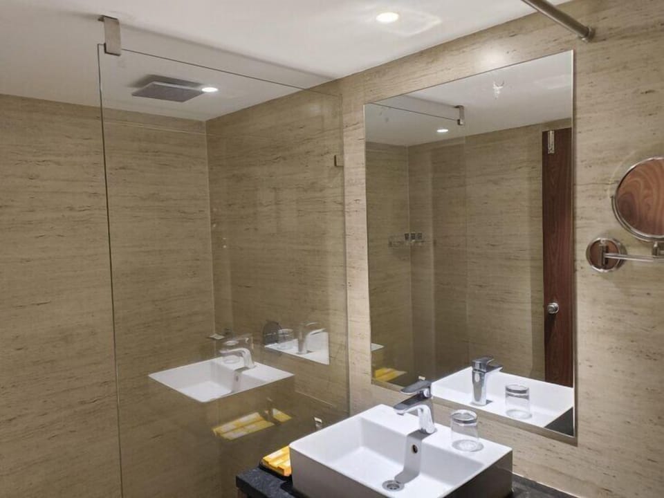 Standard Double or Twin Room, Mountain View | Bathroom | Slippers, towels, soap, shampoo