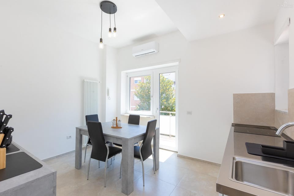 Apartment | Private kitchen | Microwave