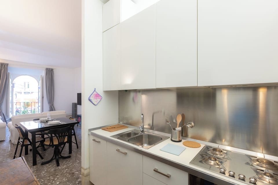 Apartment | Private kitchen | Microwave