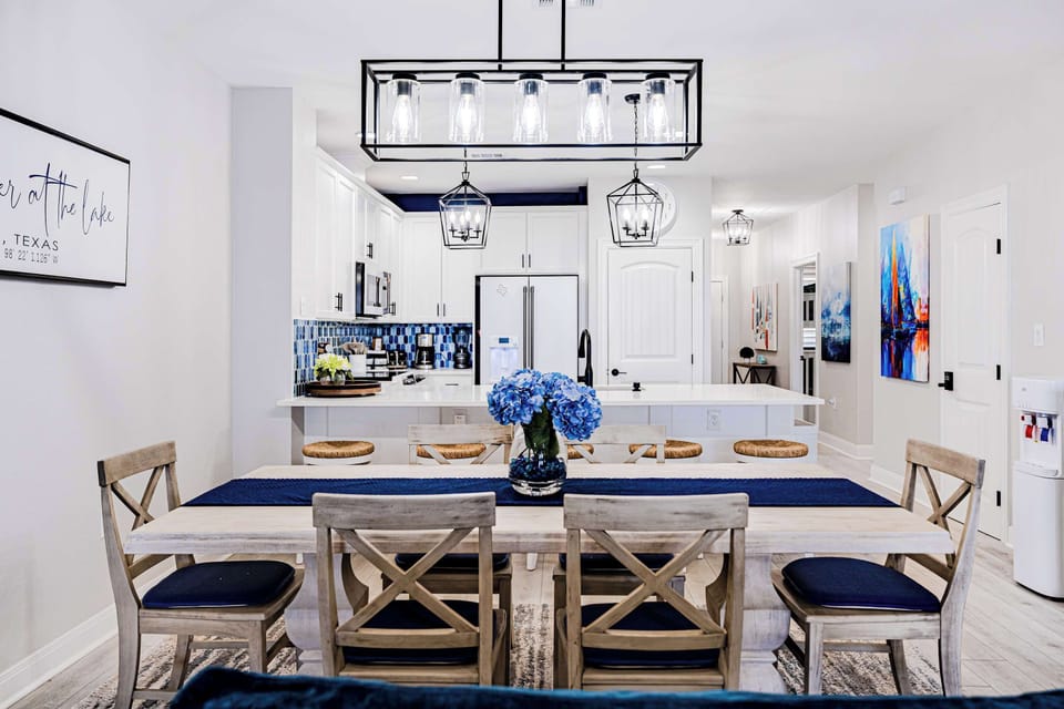 Enjoy your meals in this bright, open dining area with plenty of natural light.