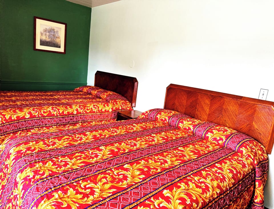 Standard Double Room, Multiple Beds, Smoking | Free WiFi