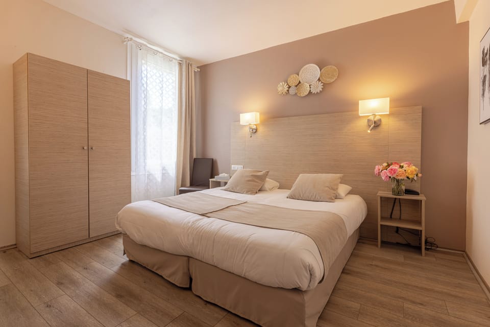 Comfort Double Room, Air conditioning | Individually decorated, individually furnished, desk, blackout drapes