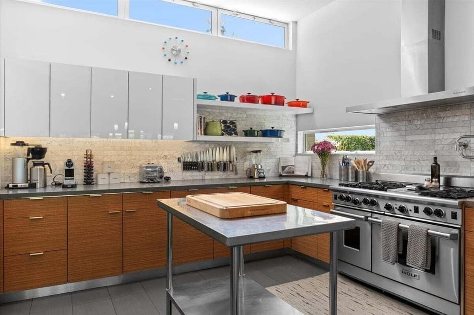 House, Multiple Beds, Pool Access, Pool View (Los Nietos) | Private kitchen