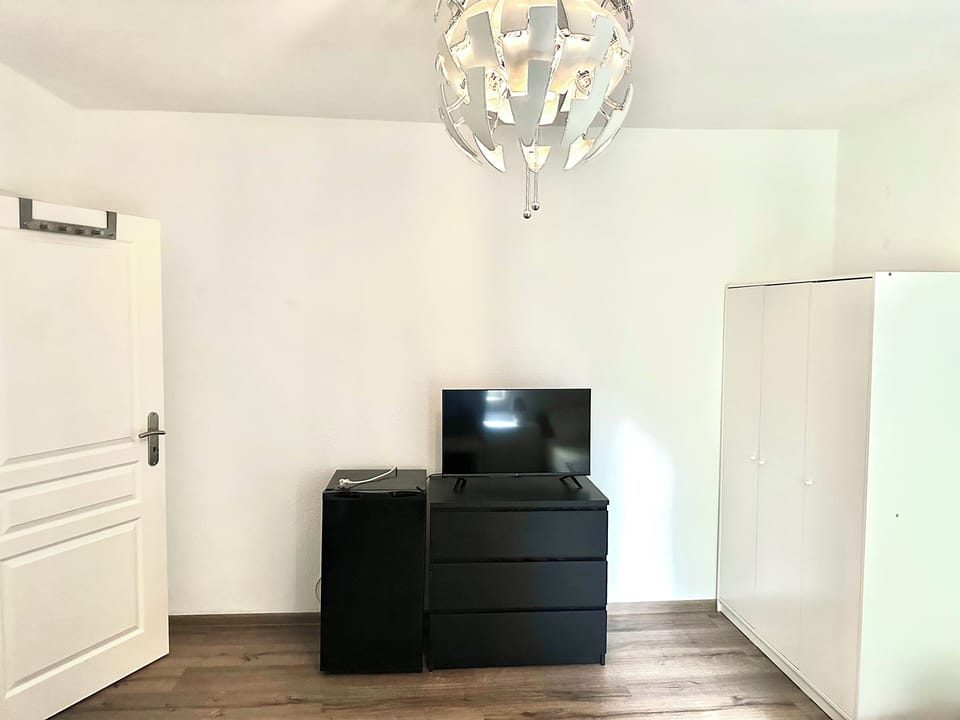 Double or Twin Room | Free WiFi