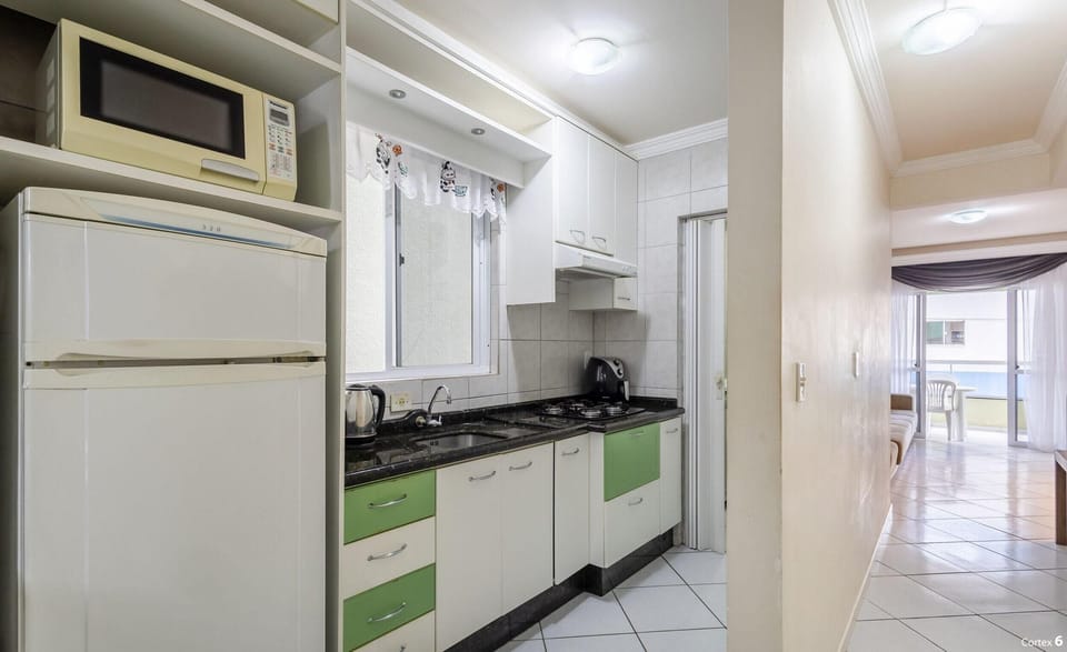Basic Apartment | Private kitchen