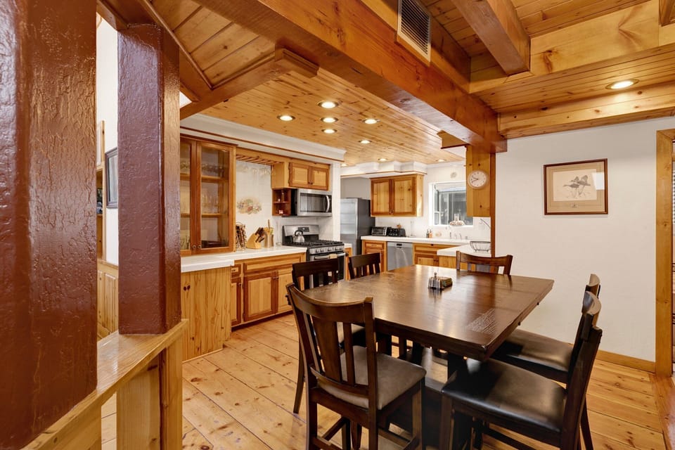Cabin, Multiple Beds, Pool Access, Mountain View (VC445) | Dining