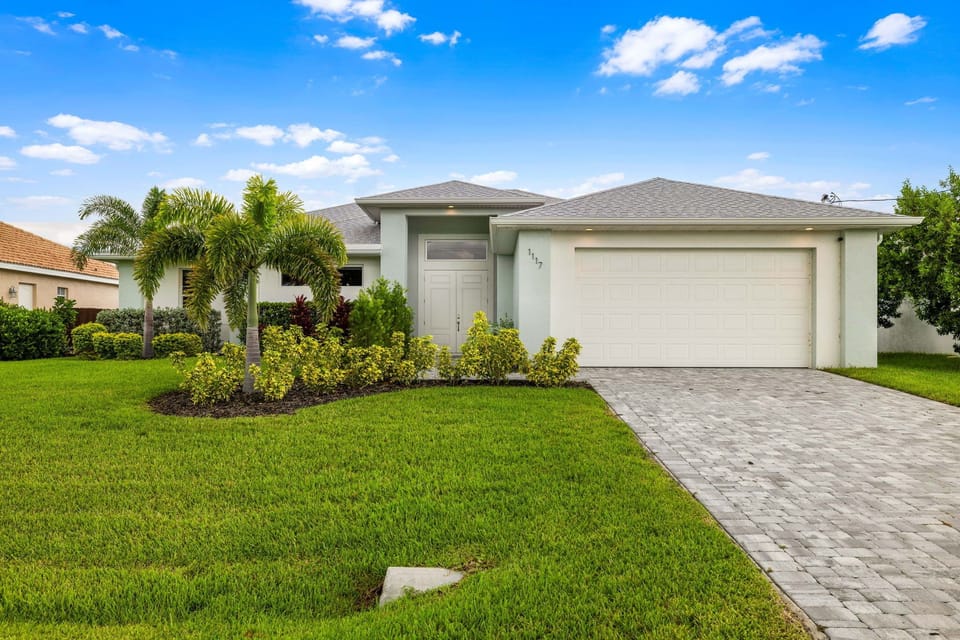Driveway and garage parking