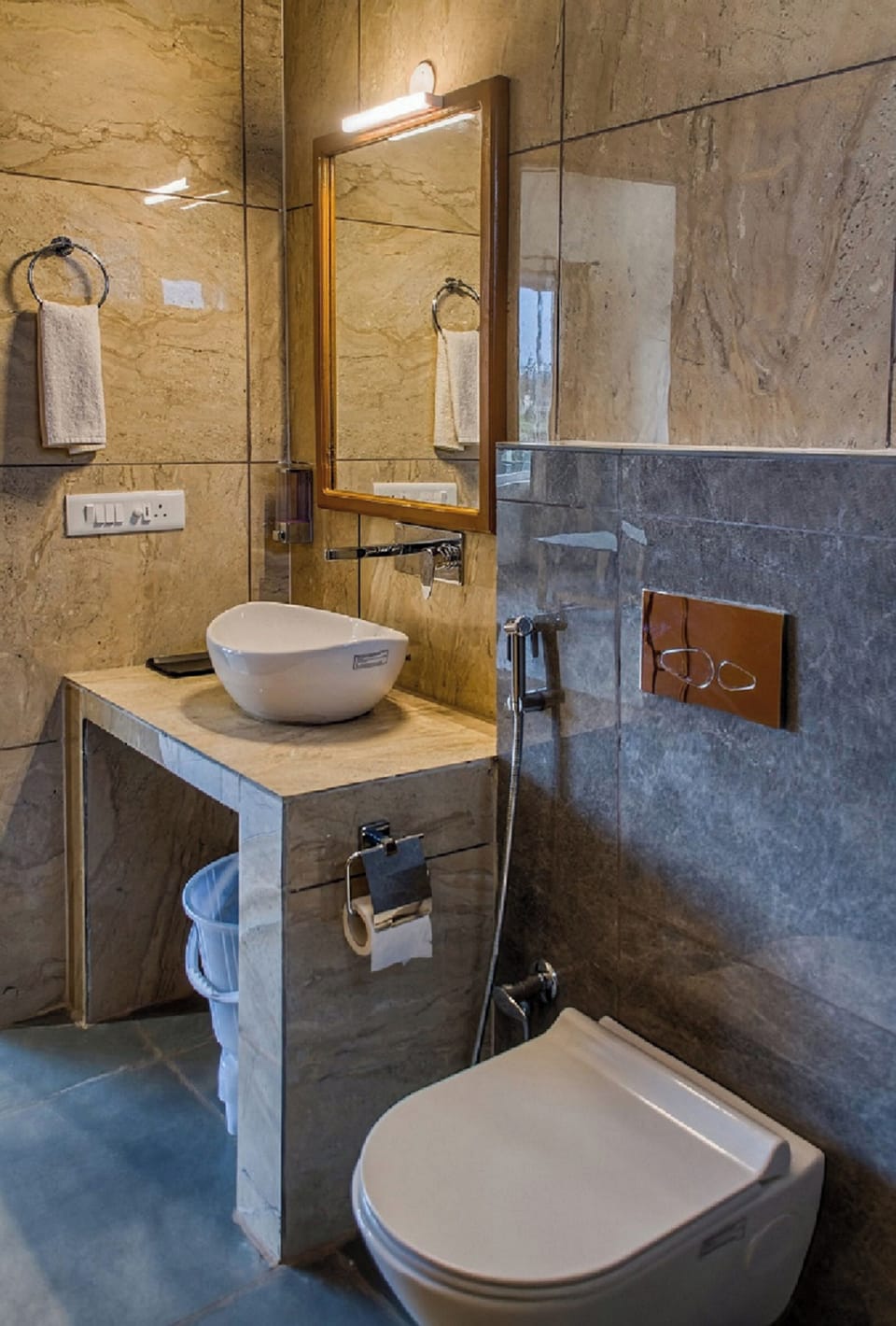 Shower, towels, soap, shampoo