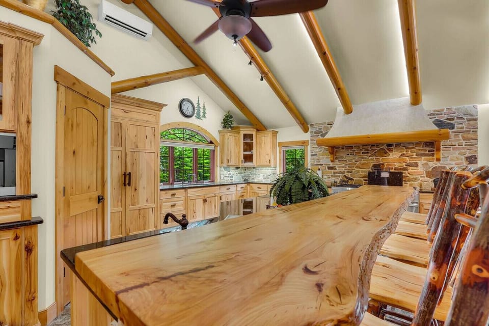 Large Island with 5 stools for extra seating