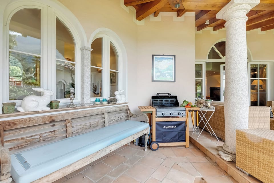 Family Villa, 4 Bedrooms, Fireplace, Mountainside (Villa Tre Pini Garden Escape) | Interior