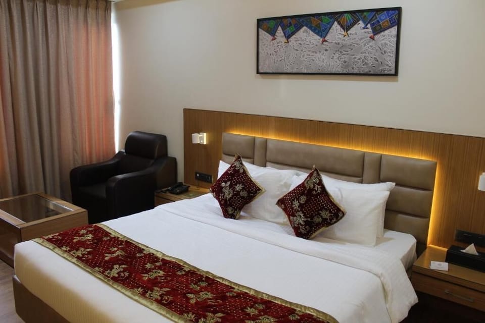 In-room safe, blackout drapes, soundproofing, iron/ironing board