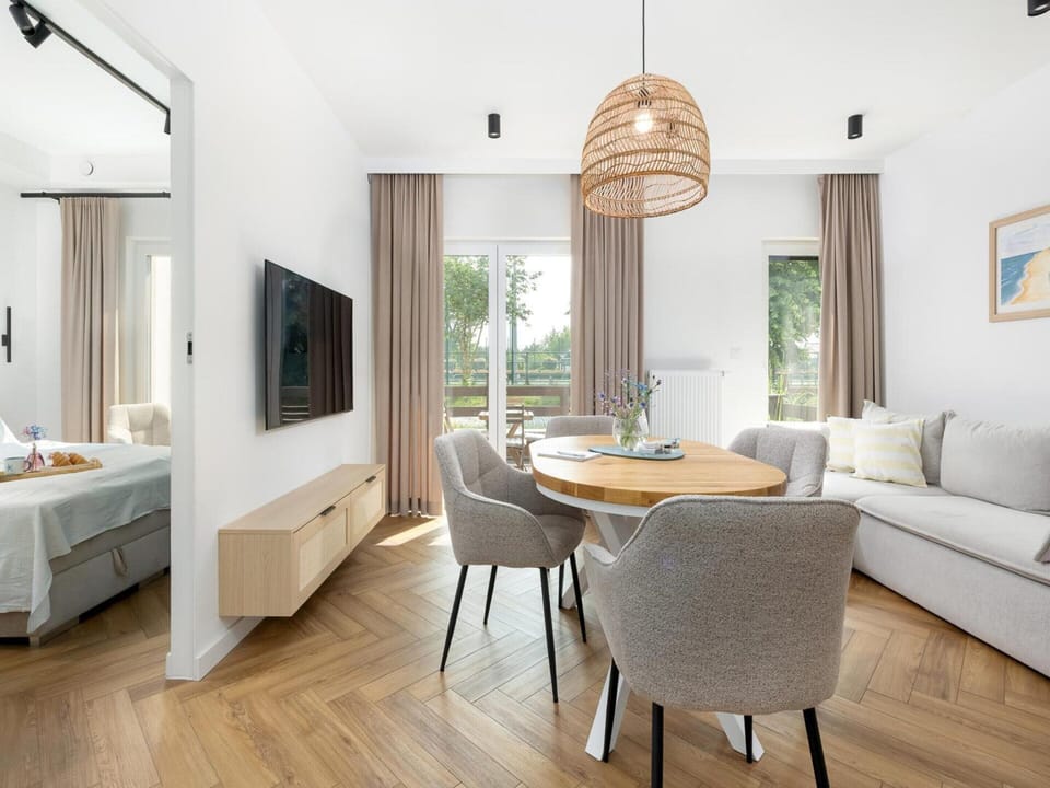 Apartment | Dining