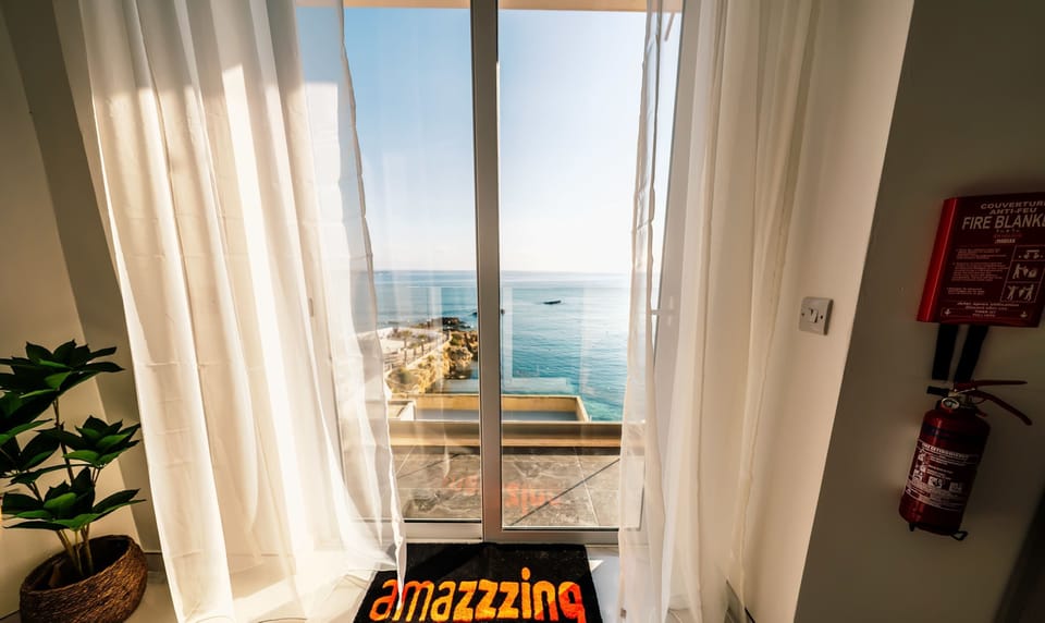 AmaZzzing Seaview