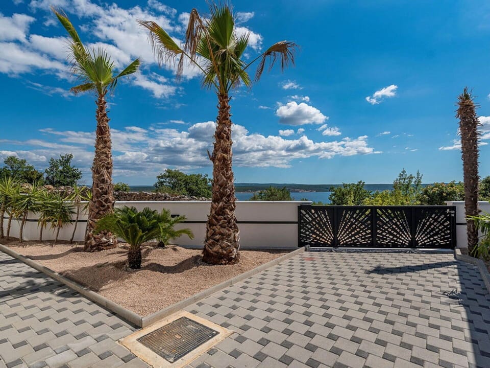 Shade, Walkway, Landscaping, Garden, Eco Hotel, Tropics, Flagstone