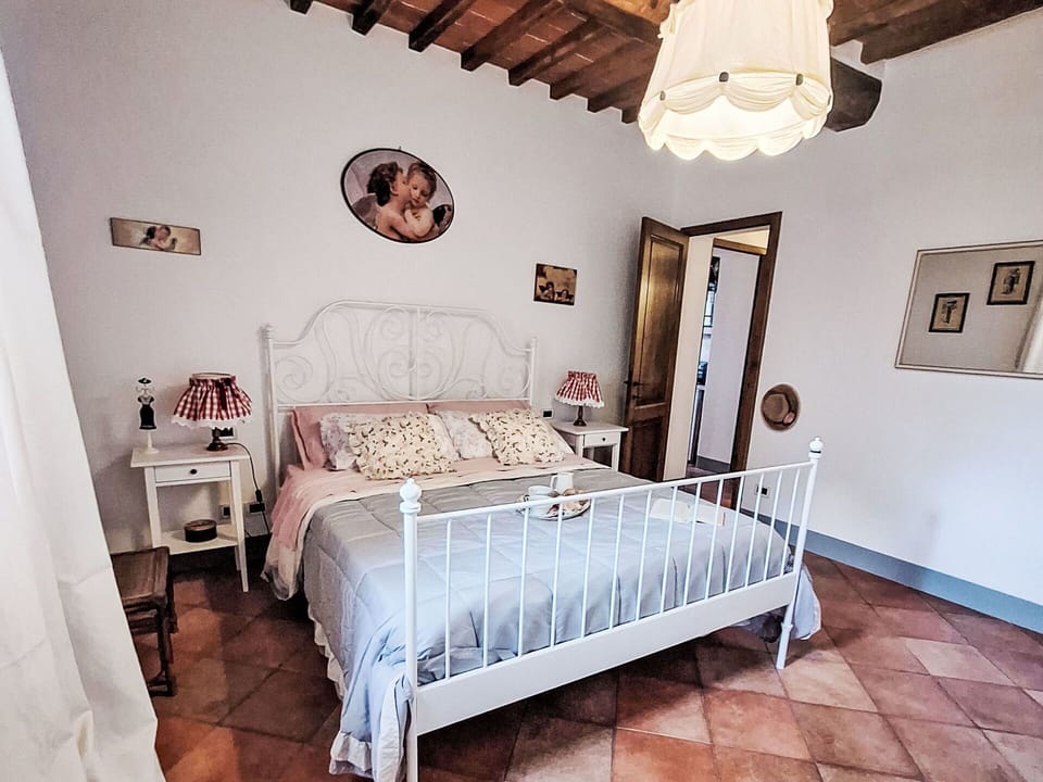 Furniture, Bed, Bedroom, Bedding, Bed Sheet, Interior Design, Flooring, Floor, Linens, Bed Frame