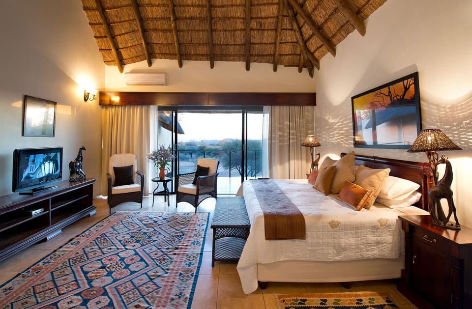 Luxury Double Room, Balcony, Garden View | Bathroom | Shower, slippers, towels, soap