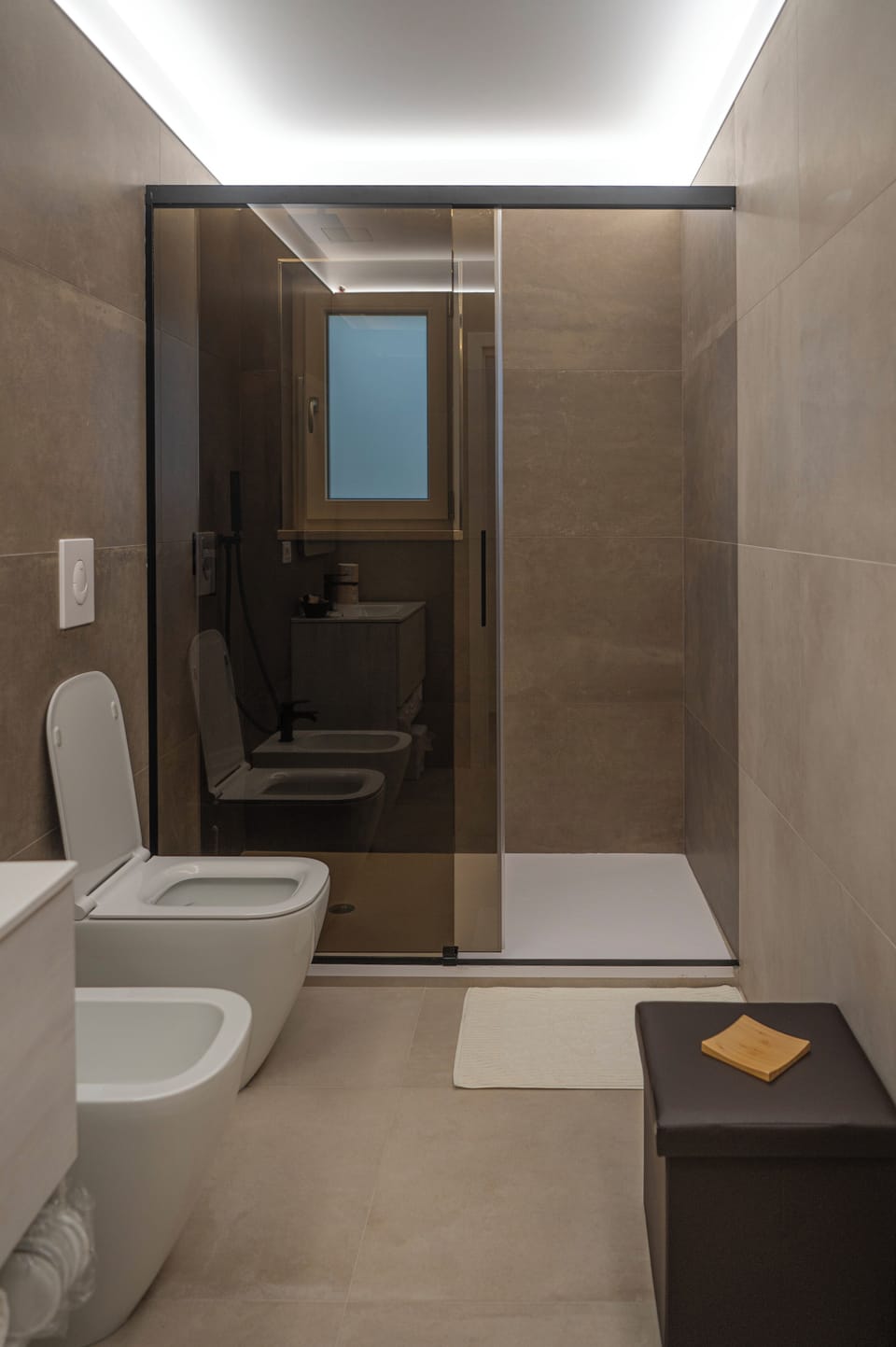 Comfort Room | Bathroom | Shower, hair dryer, slippers, bidet