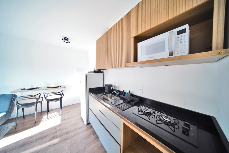 Comfort Room | Private kitchen | Fridge, microwave, stovetop, toaster